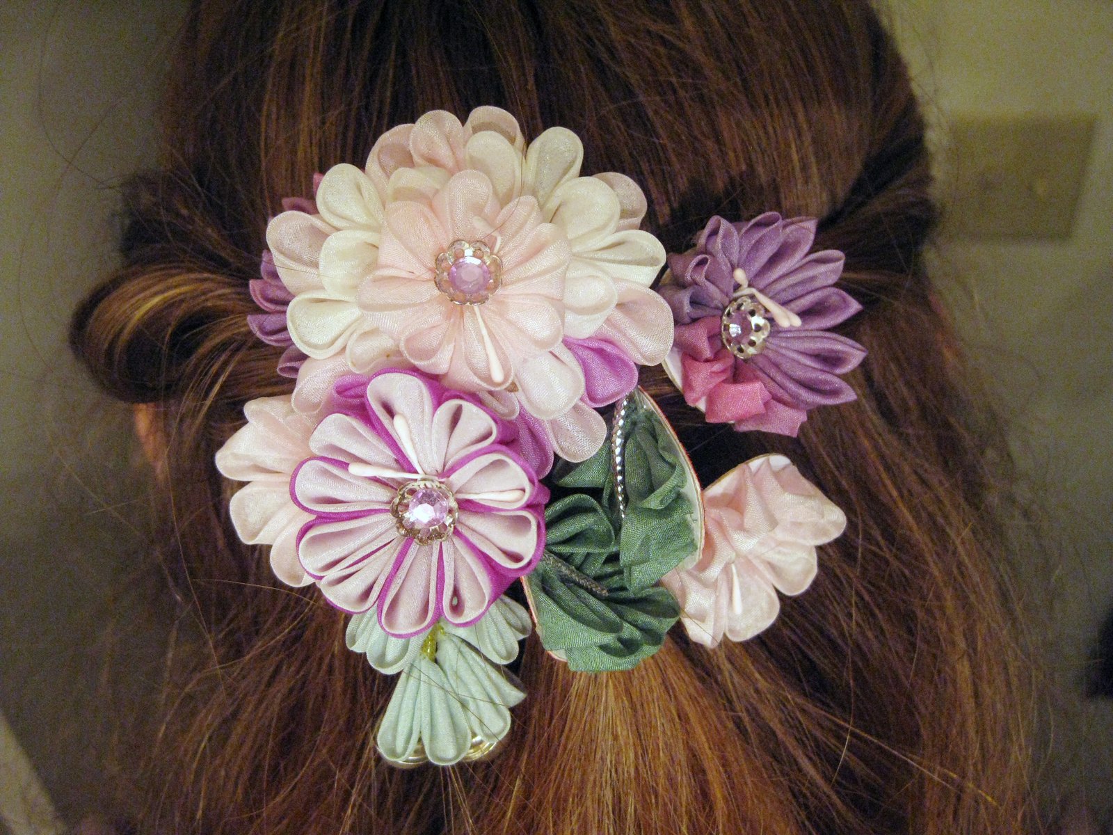 Read more about the article Flowers in her hair