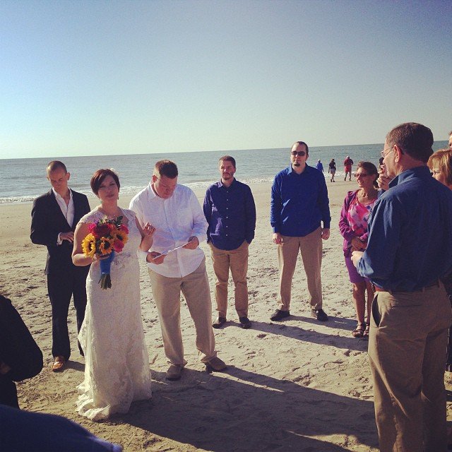Read more about the article Beach wedding this morning, now it might be nap time. #projectlife365